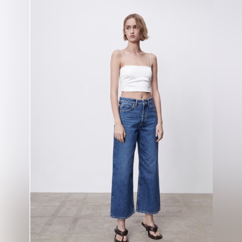 HI-RISE WIDE LEG CROPPED JEANS